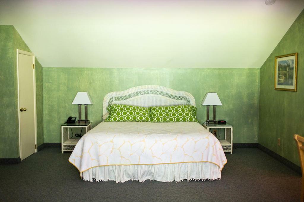 Inn At Iron Masters Lakeville Bagian luar foto