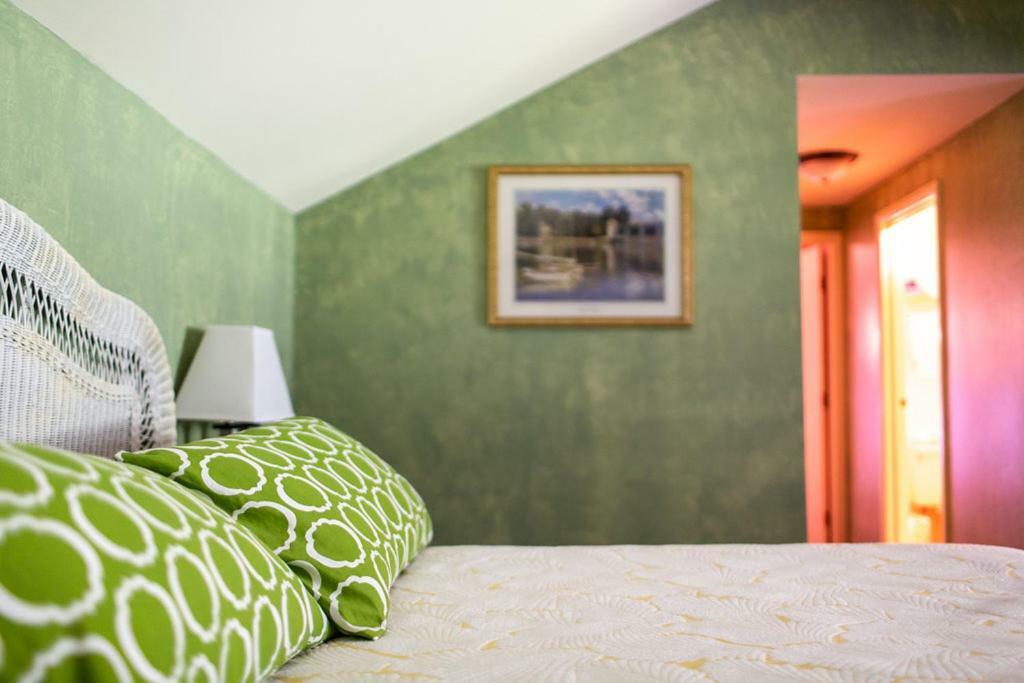 Inn At Iron Masters Lakeville Bagian luar foto